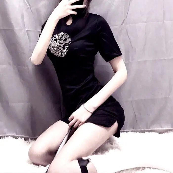 戊子风雪同仁堂海报