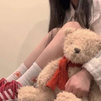 仇恨透视海报